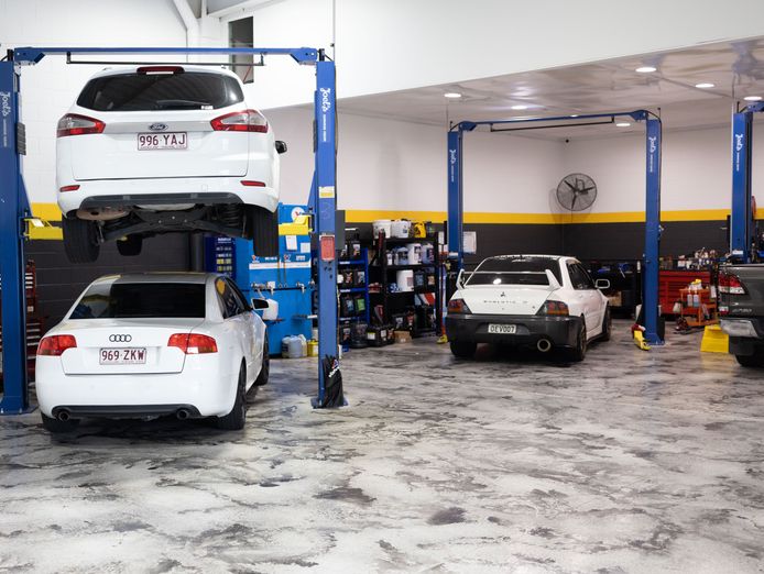 fully-fitted-out-premium-automotive-workshop-space-for-sale-gold-coast-qld-0