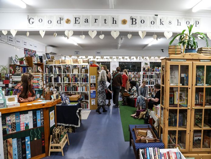 bookshop-in-the-blue-mountains-1