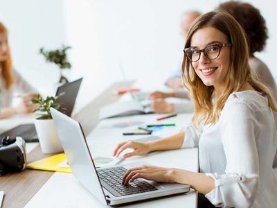 run-your-own-solar-marketing-agency-proven-model-full-support-high-returns-7