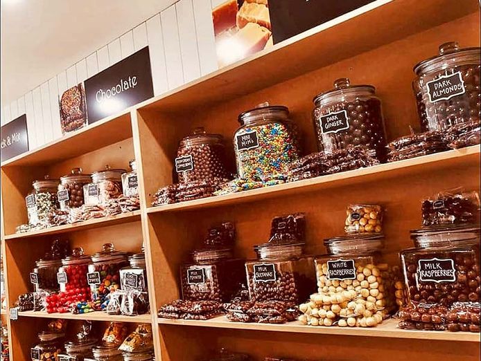 sweet-shop-fun-full-of-charm-in-the-heart-of-queenscliff-1