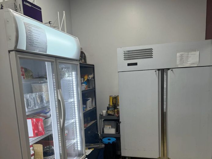 restaurant-for-sale-fitted-affordable-prime-spot-2