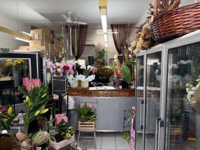 florist-for-sale-hinterland-artistic-hub-of-the-sunshine-coast-4