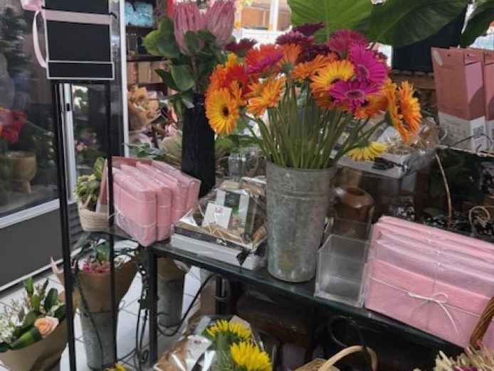 florist-for-sale-hinterland-artistic-hub-of-the-sunshine-coast-7