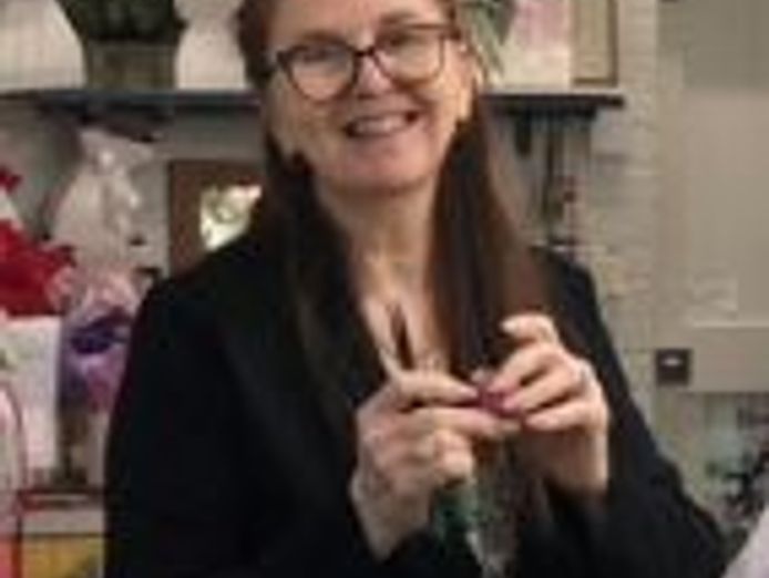 florist-for-sale-hinterland-artistic-hub-of-the-sunshine-coast-2