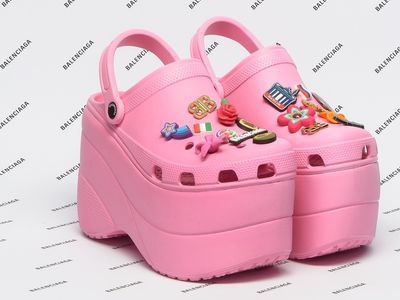 crocs-havaianas-vending-machines-all-cash-business-australias-first-7