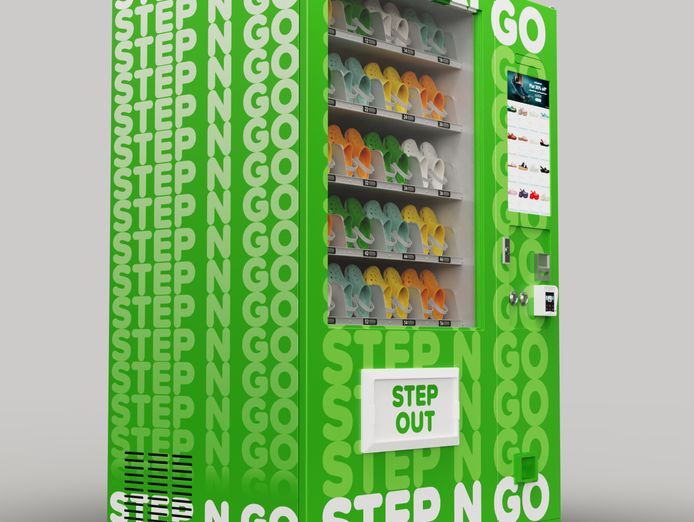 australias-fastest-growing-footwear-cafe-vending-business-custom-machines-2