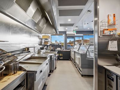 booval-seafood-prime-location-high-performing-takeaway-shop-5