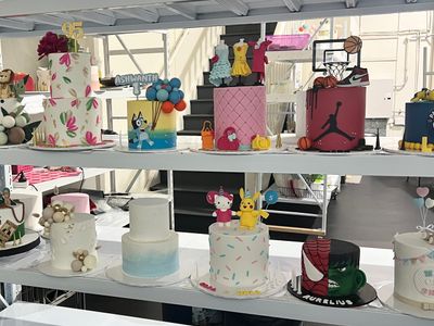 jk-cake-designs-renowned-boutique-cake-studio-1