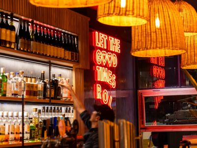 for-sale-kin-pan-asian-kitchen-and-bar-stunning-licensed-restaurant-in-burlei-1