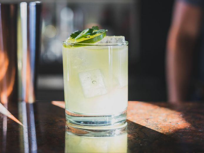 secure-a-fully-licensed-waterfront-restaurant-in-the-heart-of-gold-coast-city-ma-0