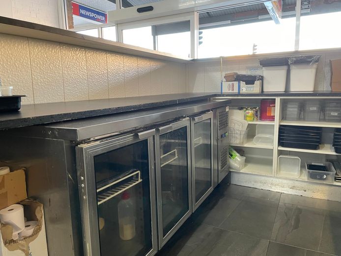 turnkey-takeaway-business-for-sale-fully-equipped-with-lease-in-place-1