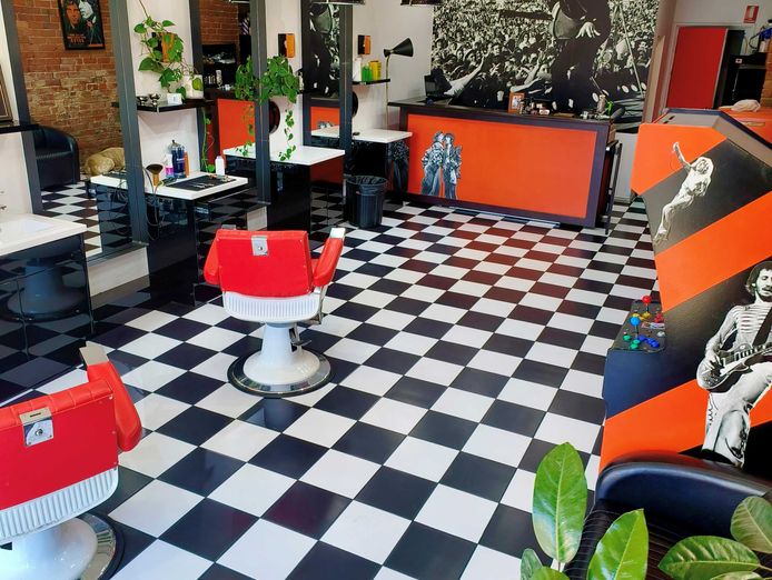 rumble-barbers-iconic-rock-n-roll-barbershop-on-high-with-attached-dwelling-3