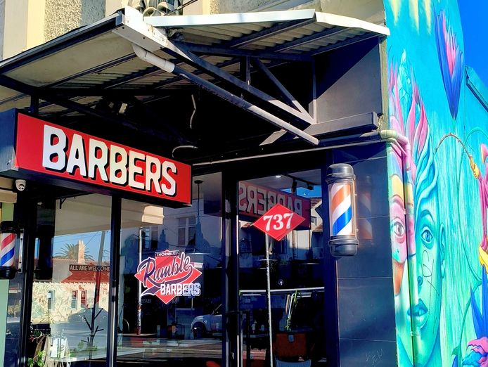 rumble-barbers-iconic-rock-n-roll-barbershop-on-high-with-attached-dwelling-1