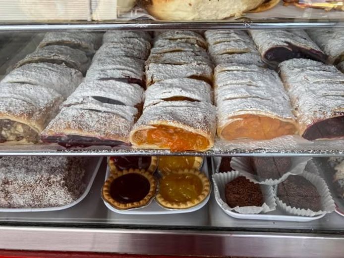 bakery-patisserie-business-online-markets-shopfront-gold-coast-south-2