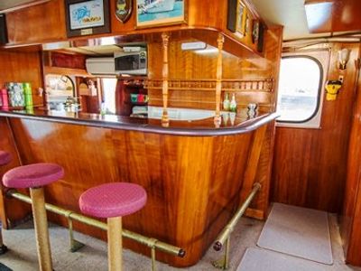 mothership-fishing-charter-business-7