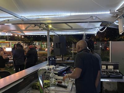 st-kilda-road-restaurant-bar-fully-equipped-for-sale-3