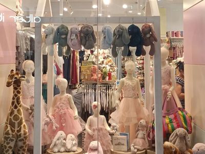 childrens-boutique-prime-location-0