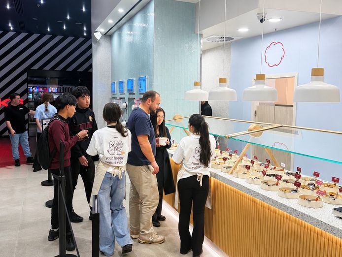 yovie-frozen-yogurt-matcha-franchise-century-city-walk-glen-waverley-vic-4