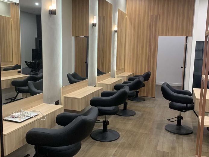 ft-hair-beauty-salon-barbers-sale-asap-charlestown-square-5