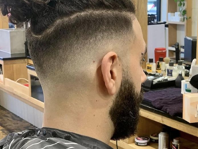 barbershop-for-sale-prime-high-traffic-location-1