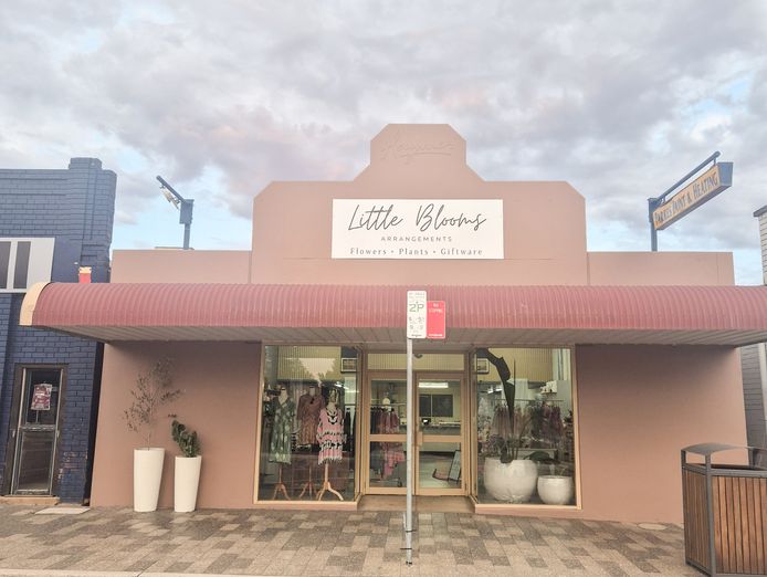 thriving-florist-shop-in-charming-country-town-2