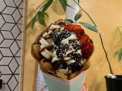 trendy-profitable-dessert-bubble-tea-shop-prime-tourist-location-1