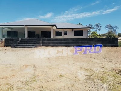 rockpro-earthmoving-retaining-wall-business-2