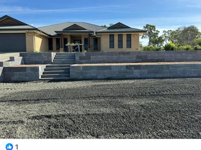 rockpro-earthmoving-retaining-wall-business-0