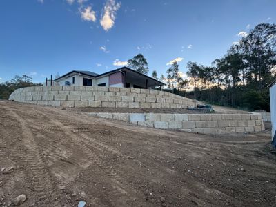 rockpro-earthmoving-retaining-wall-business-4