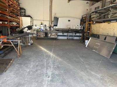 steel-fabrication-and-manufacturing-work-shop-1