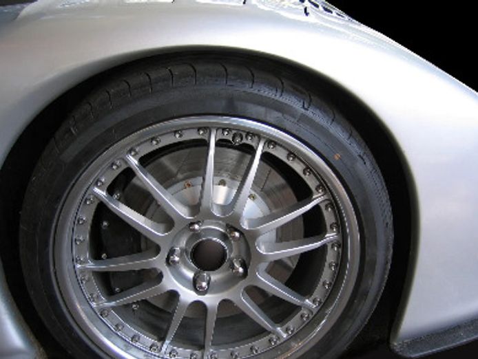 leading-automotive-services-business-detailing-tinting-and-protection-services-3