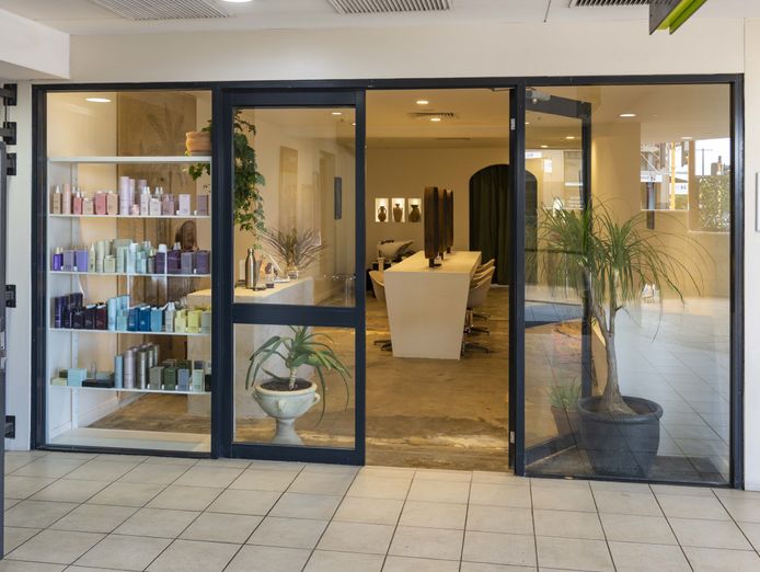 for-lease-boutique-womens-salon-opportunity-0