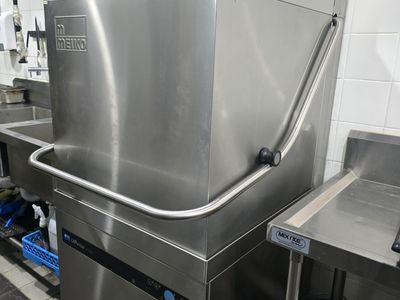 fully-equipped-restaurant-for-sale-low-rent-4k-walk-in-start-trading-2