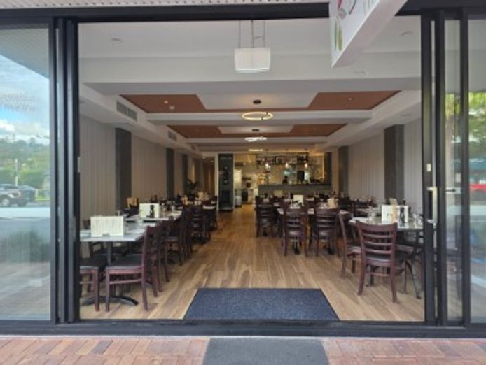 established-italian-restaurant-in-newport-great-growth-potential-1
