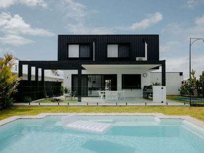 coastal-holiday-property-management-business-profitable-dunsborough-wa-2