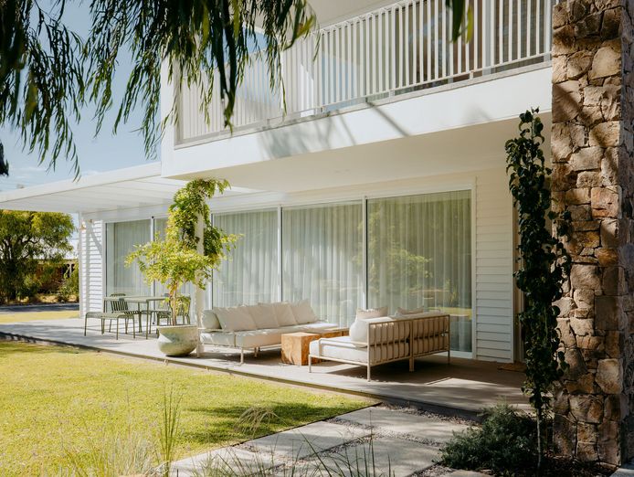 coastal-holiday-property-management-business-profitable-dunsborough-wa-0