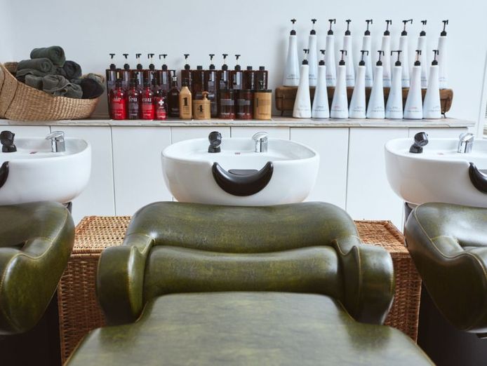 luxe-salon-fit-out-3-year-lease-inner-sydney-9