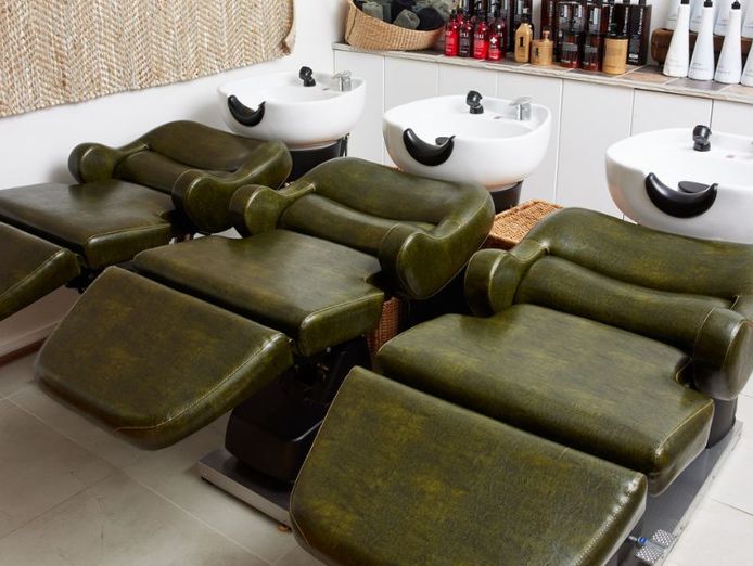 luxe-salon-fit-out-3-year-lease-inner-sydney-0