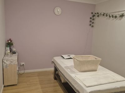 remedial-massage-business-for-sale-due-to-owners-relocation-2