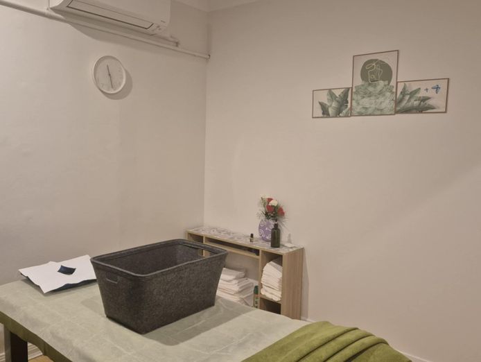 remedial-massage-business-for-sale-due-to-owners-relocation-3