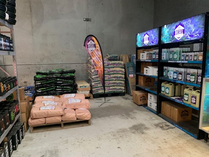 hydroponics-supplies-est12years-no-competitors-for-25km-indoor-gardening-4