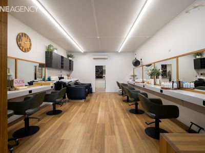 established-hair-salon-in-prime-location-7