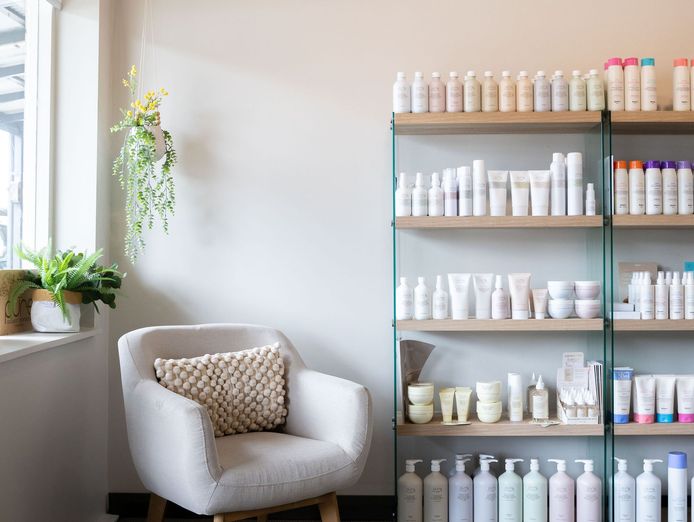 established-hair-salon-in-prime-location-5