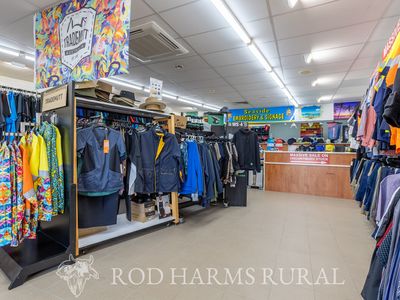 embroidery-signage-business-2