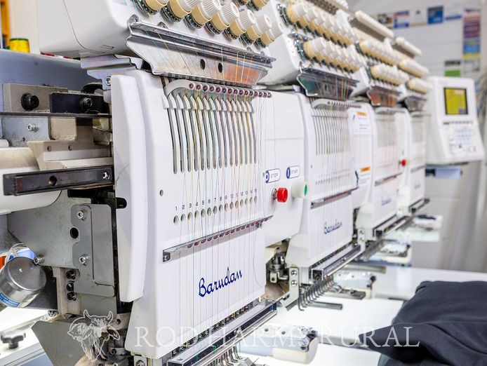 embroidery-signage-business-5