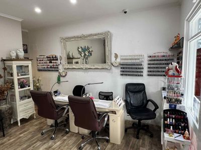nail-salon-palm-cove-4