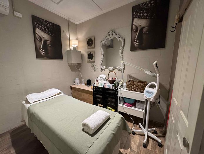 nail-salon-palm-cove-1