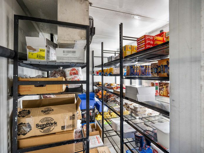 scarness-food-store-ice-creamery-8