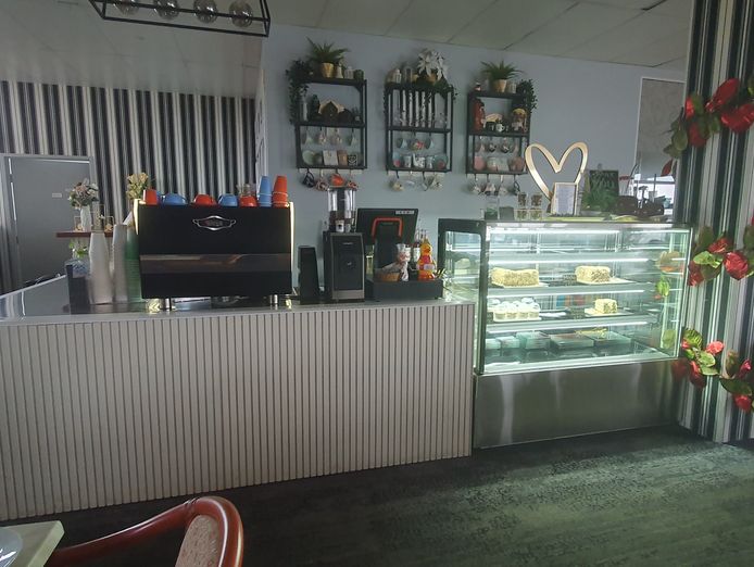 cafe-restaurant-with-liquor-license-2