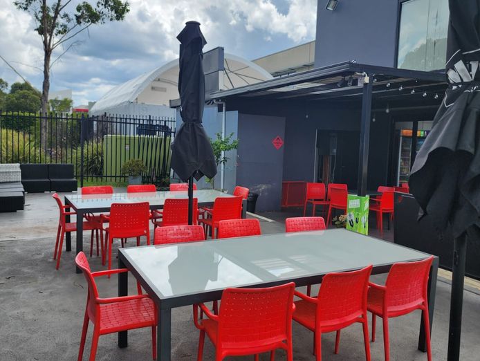 takeaway-cafe-in-industry-park-for-sale-3